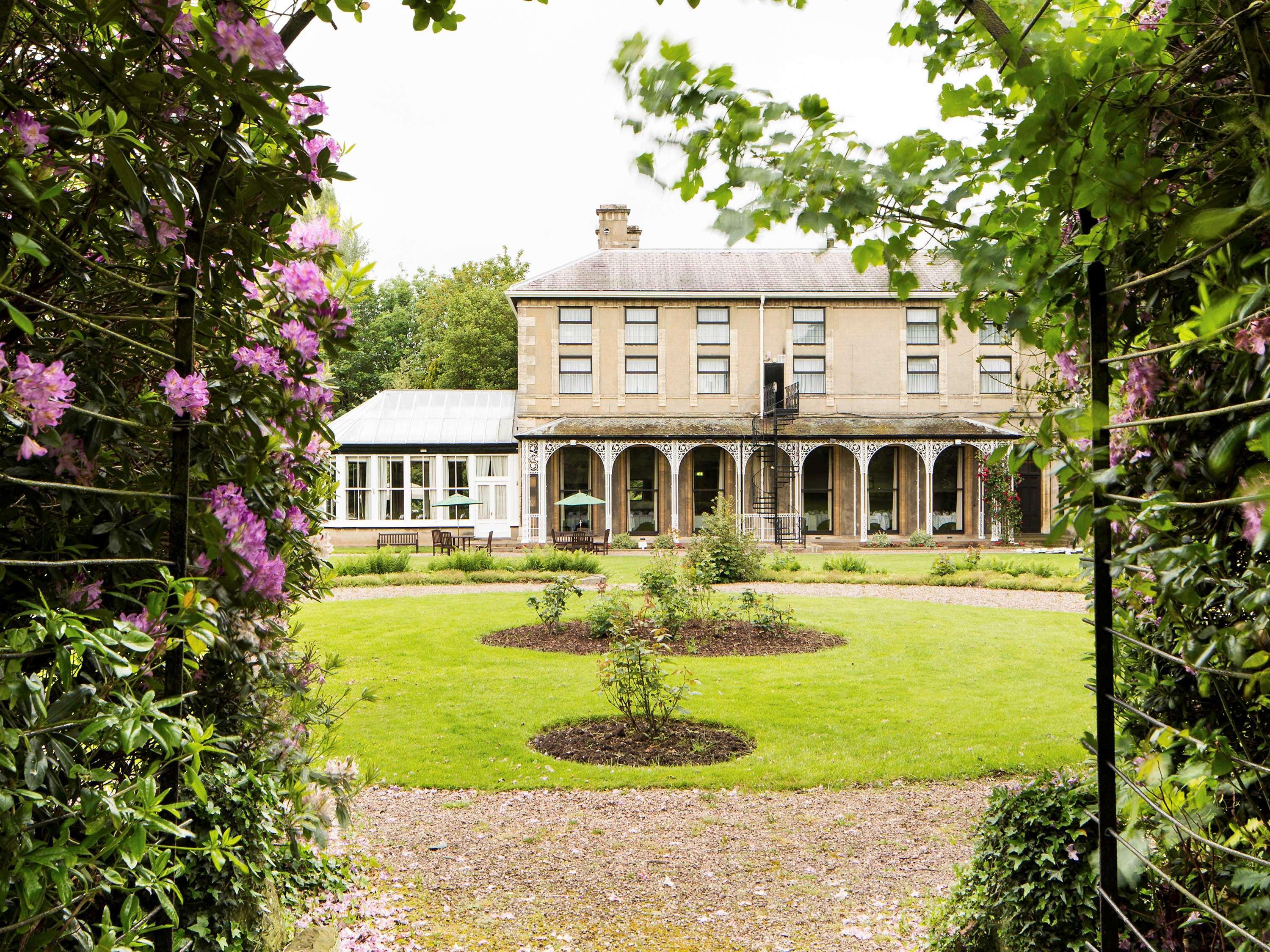 Mercure Burton Upon Trent, Newton Park Kültér fotó